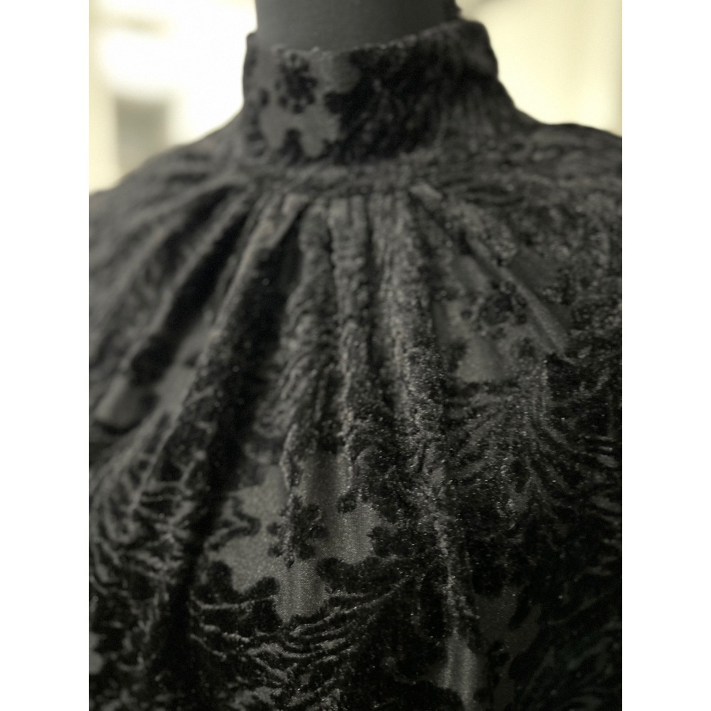 NWT 1 STATE Black Burnout Velvet Mock Neck Ruffle Cuff Open Back Top Small $89‎ - Picture 3 of 7